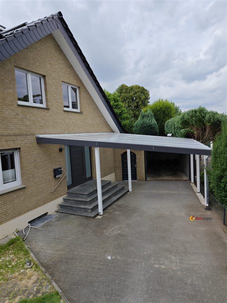 Carport
